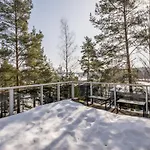 Kanerva, Grand Design -style By The Sea! *