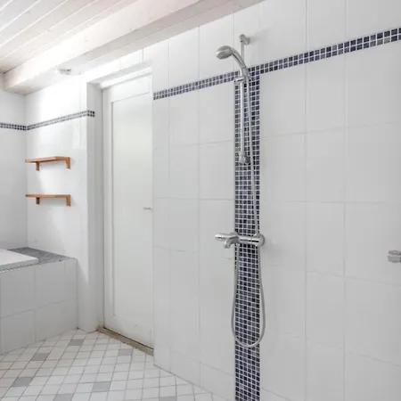 Apartmán Kanerva, Grand Design -style By The Sea! *