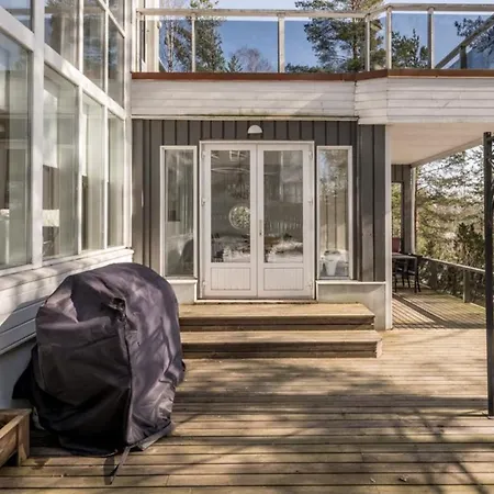 Apartment Kanerva, Grand Design -style By The Sea!