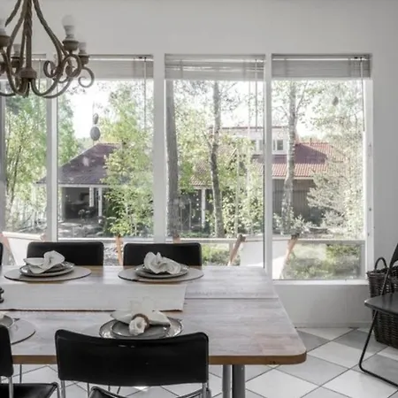 Kanerva, Grand Design -style By The Sea!