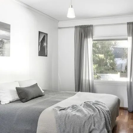 Kanerva, Grand Design -style By The Sea! *